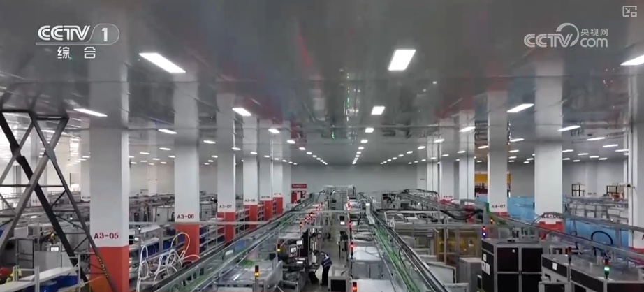 开年即冲刺!港口码头、重大工程、科技创新……各领域火热开局积聚经济发展“底气” 开年即冲刺!港口码头、重大工程、科技创新……各领域火热开局积聚经济发展“底气”