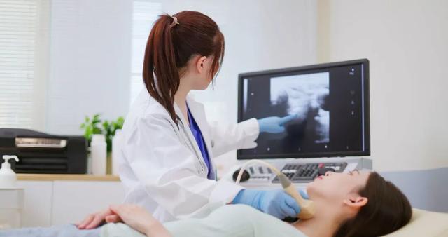 每一次熬夜,都在消耗甲状腺的“寿命”! 每一次熬夜,都在消耗甲状腺的“寿命”!