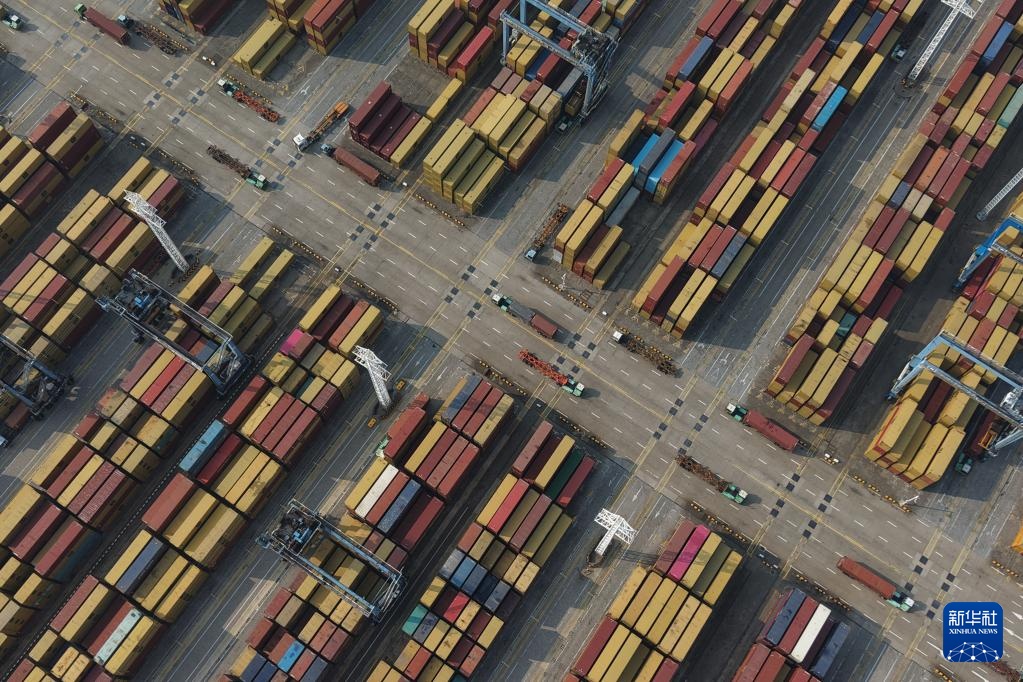 宁波舟山港成为全球首个年货物吞吐量超14亿吨大港