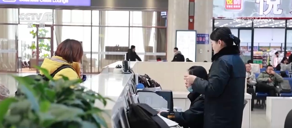 降雪降温天气影响北方多地 各部门积极应对保畅通保生产