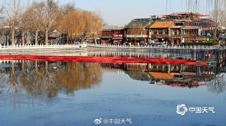 三九至 北京什刹海冰场半冰半水 暂未开放