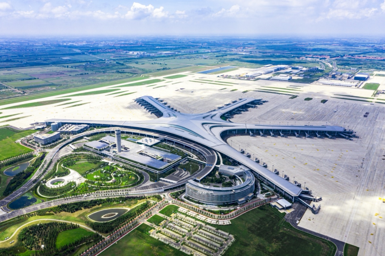 青岛机场2025年旅客吞吐量2690万人次