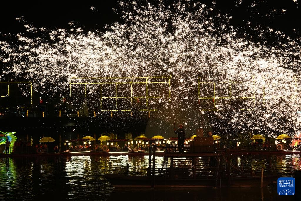 湖南南岳：衡山脚下夜缤纷