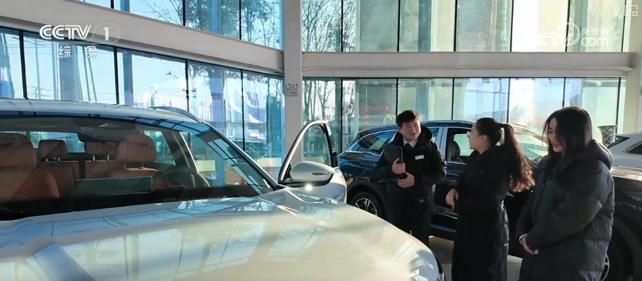 “换”出开年红！“优质商品+服务供给”点燃消费热情 中国经济热气腾腾活力旺