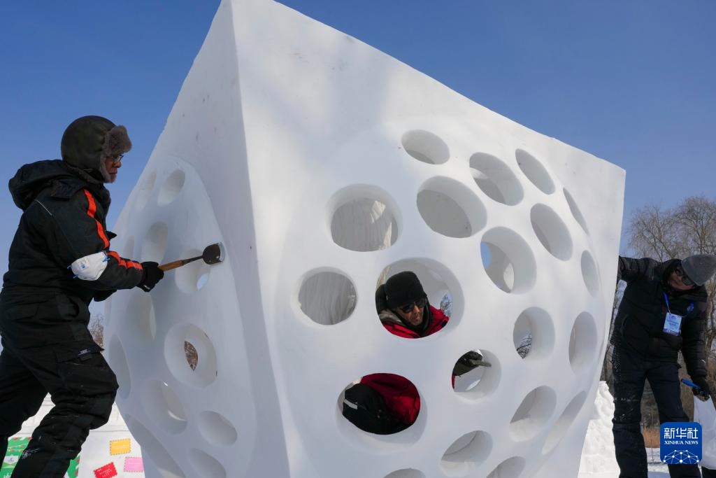 第28届中国·哈尔滨国际雪雕比赛收官