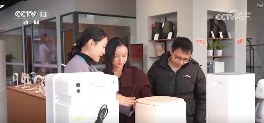 政府补、企业让，百姓乐享“焕”新！“真金白银”实惠助推跨场景消费再掀热潮