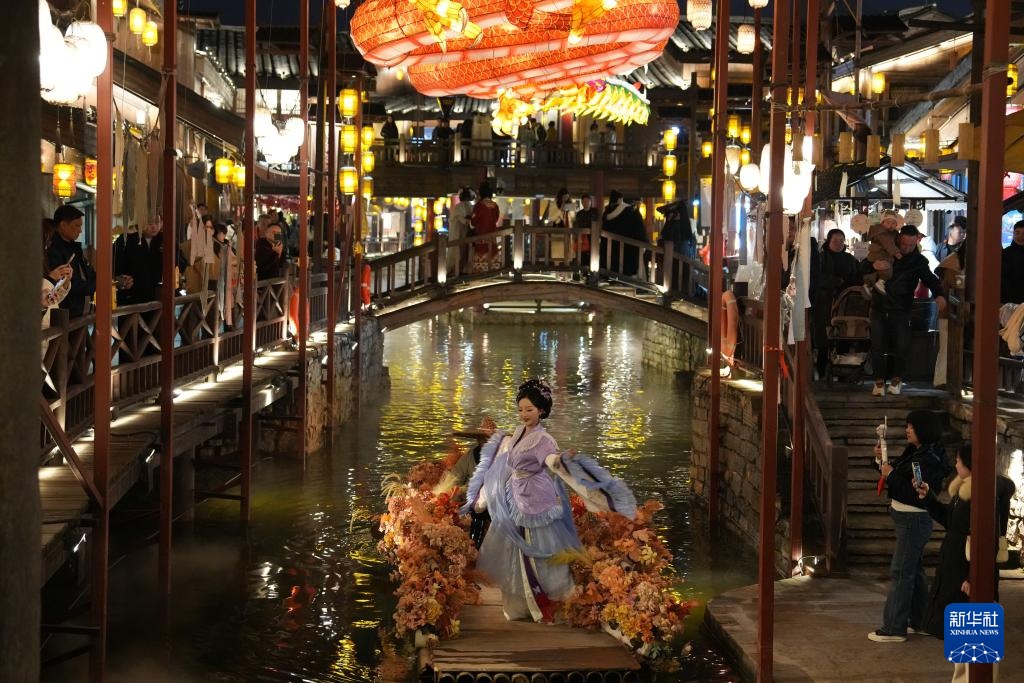 湖南南岳：衡山脚下夜缤纷