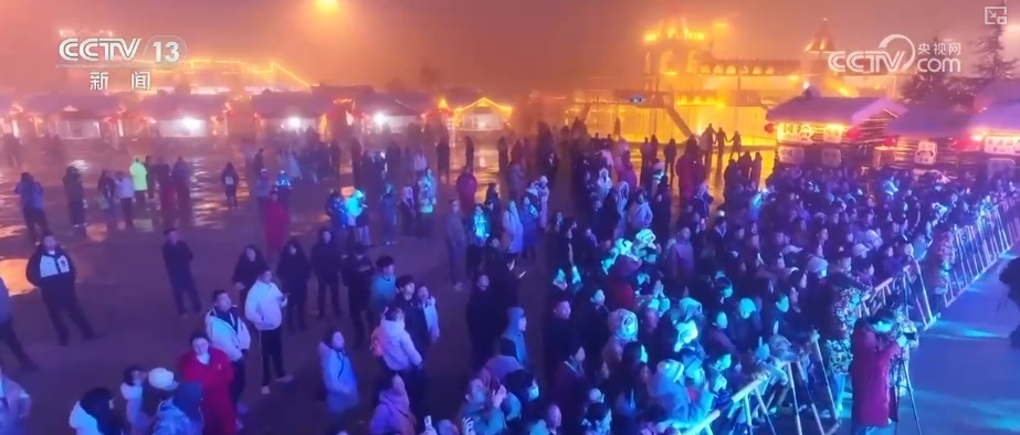 “滑雪+”激活复合式需求释放消费潜力 创新场景“错峰夜滑”“南国雪乡”圈粉留人