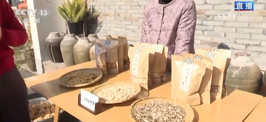 新年伊始消费升温年货市集火热 “顶流”美食满足味蕾活跃经济