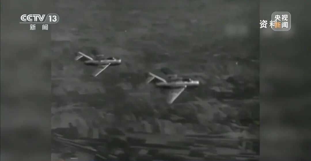 歼-35“新版”亮相，试飞机为啥是“绿皮机”？