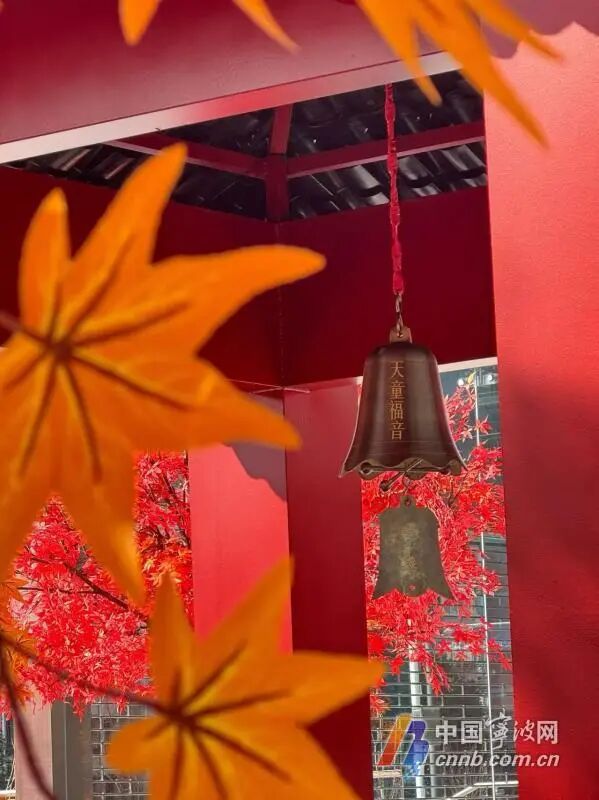 宁波首座地铁口庭院开放，每逢整点还有人造雪花