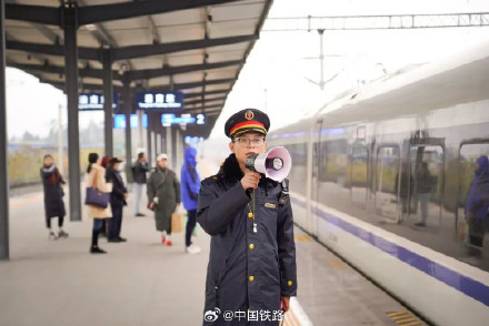 这个车站的安检仪，为啥扫描出这么多“罐罐”？