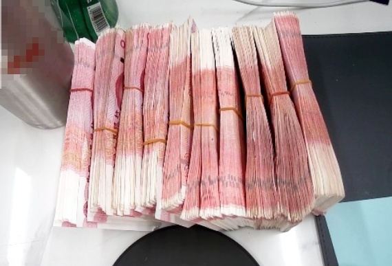 “炒股大师”派人上门，取走杭州阿姨10万元现金？派出所：这单，我们来对接！