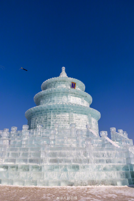 这不是AI 这是真“冰天坛”