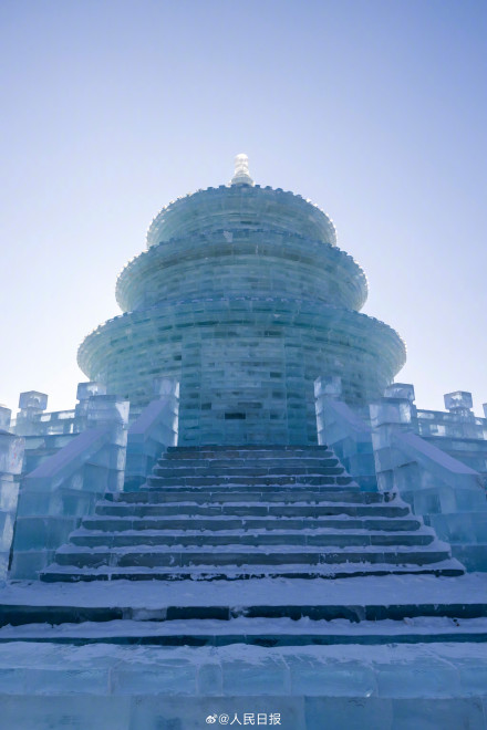 这不是AI 这是真“冰天坛”