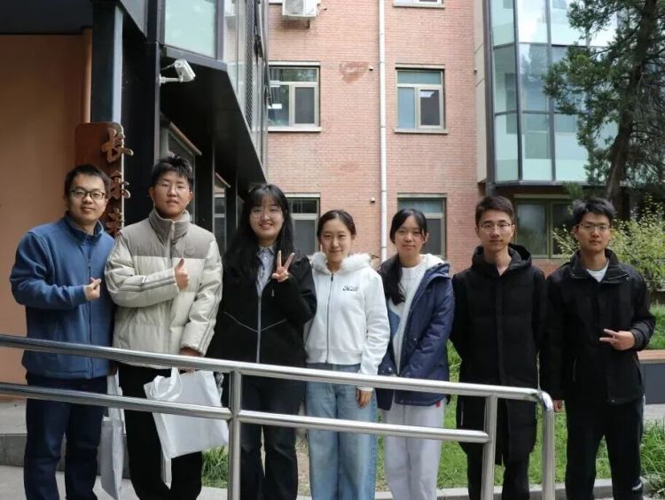 “00后”张天泽,在清华大学当楼长! “00后”张天泽,在清华大学当楼长!