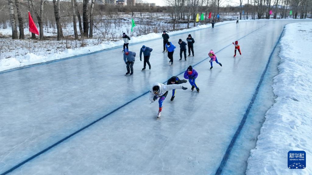 全民健身——扎兰屯冬日冰趣