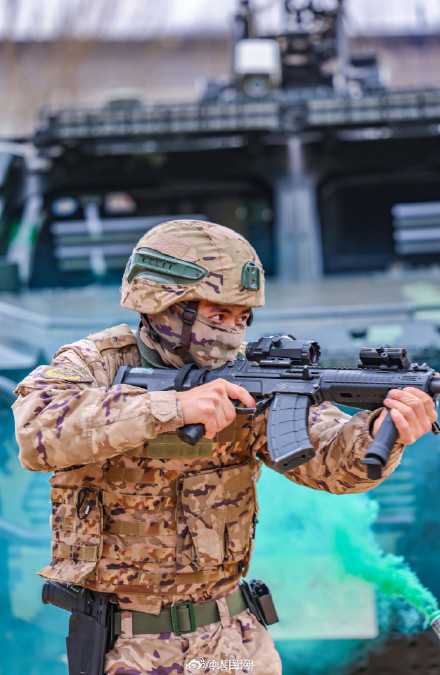 上新!武警实战演训高清壁纸 上新!武警实战演训高清壁纸