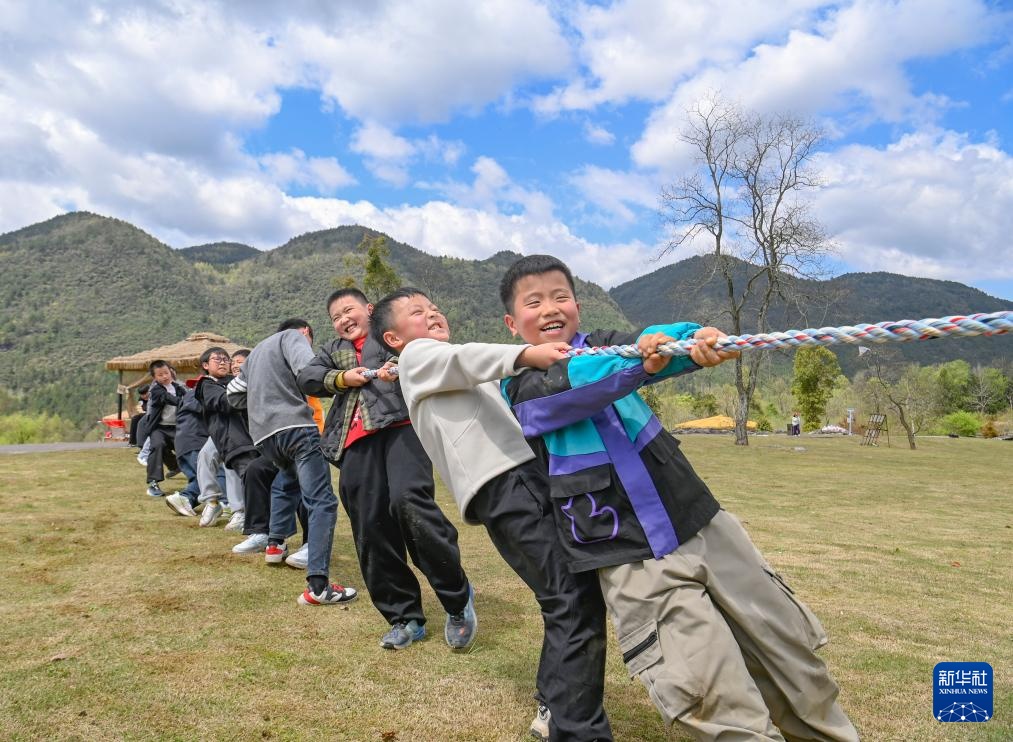春假牵手小长假——看他们的别样假期 春假牵手小长假——看他们的别样假期
