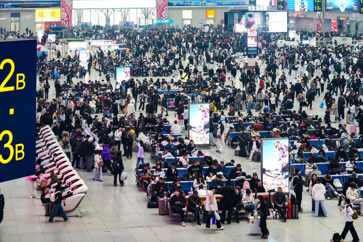 清明假期长春站发送旅客48万人次 暖心服务守护归途