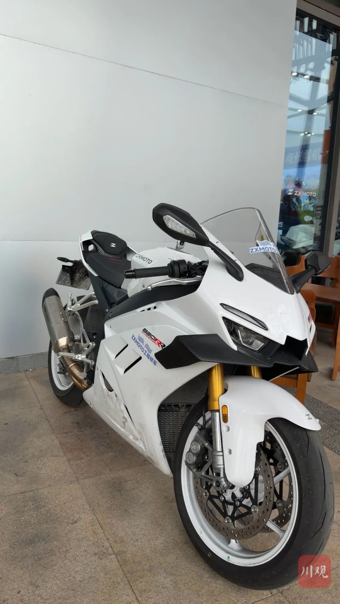 记者实探张雪机车成都门店:订单排到8月,一周来店顾客中三成是“老玩家” 记者实探张雪机车成都门店:订单排到8月,一周来店顾客中三成是“老玩家”