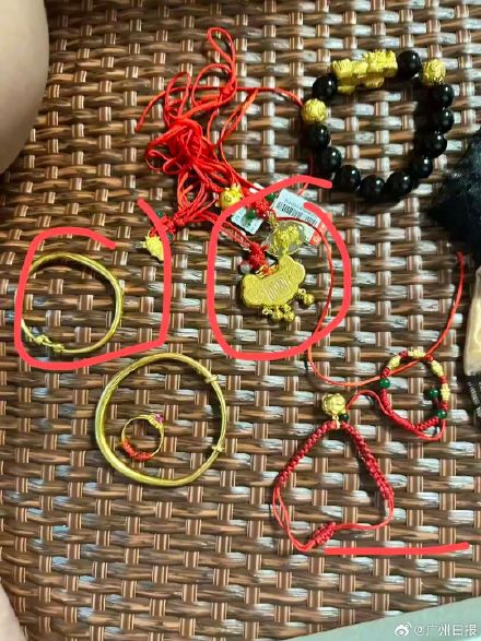 女子多件贵重金器失窃怀疑前夫偷的，两人对质时现男友当场承认：我干的……