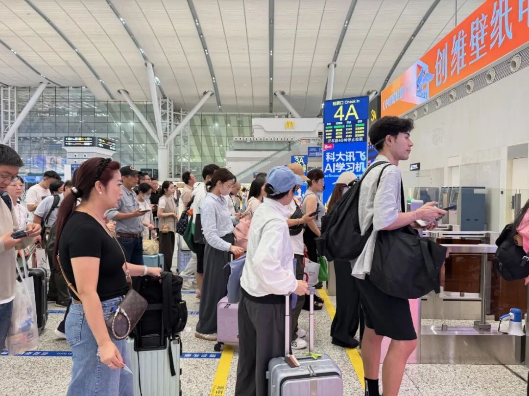 更便捷!广深城际、广深港高铁、广湛高铁上新“计次票”“定期票” 更便捷!广深城际、广深港高铁、广湛高铁上新“计次票”“定期票”