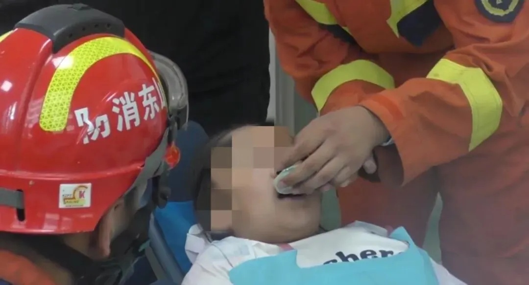 快避雷!看似小巧无害,却割下女孩嘴上一块肉!这类人最容易中招 快避雷!看似小巧无害,却割下女孩嘴上一块肉!这类人最容易中招