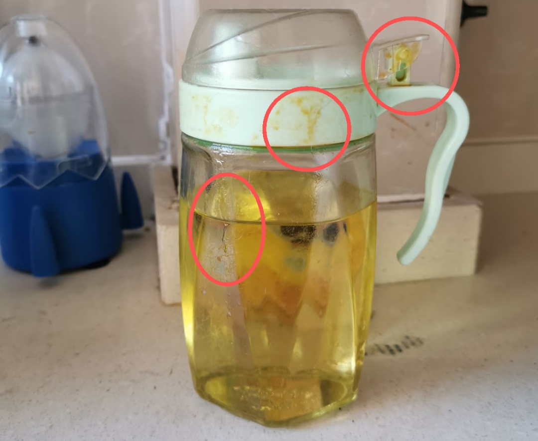开封超42天，你家油可能早“坏”了，当心吃出动脉硬化，4种情况赶紧扔
