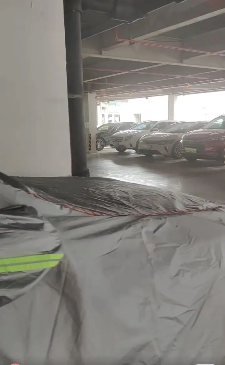 “车子已藏好”!为应对台风“巴威”,杭州男子把车停到6楼;刚刚,杭州市启动防台风Ⅳ级应急响应 “车子已藏好”!为应对台风“巴威”,杭州男子把车停到6楼;刚刚,杭州市启动防台风Ⅳ级应急响应