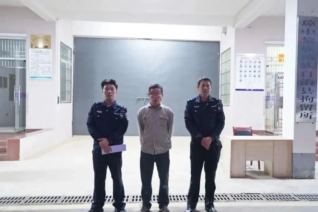 11次恶意拨打110并辱骂接警人员!琼中一男子被行拘 11次恶意拨打110并辱骂接警人员!琼中一男子被行拘