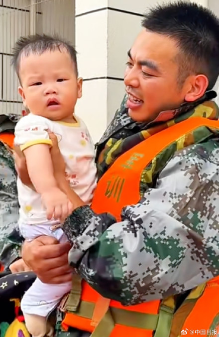 感动!汶川地震获救少年18年后奔赴广西抗洪救灾 感动!汶川地震获救少年18年后奔赴广西抗洪救灾
