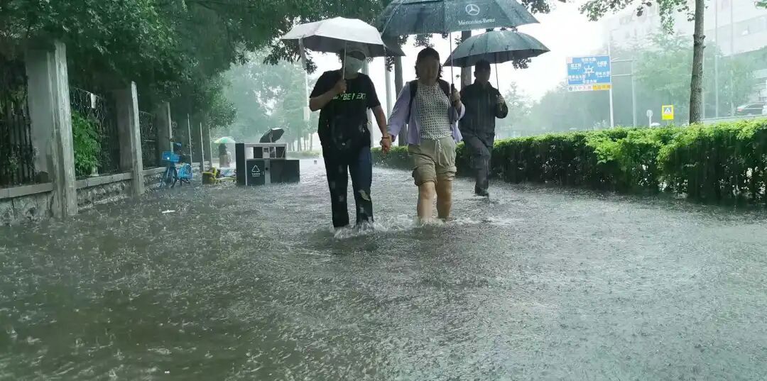 沈阳刚刚经历的,是1951年以来最强暴雨!城区暴雨达特强等级! 沈阳刚刚经历的,是1951年以来最强暴雨!城区暴雨达特强等级!