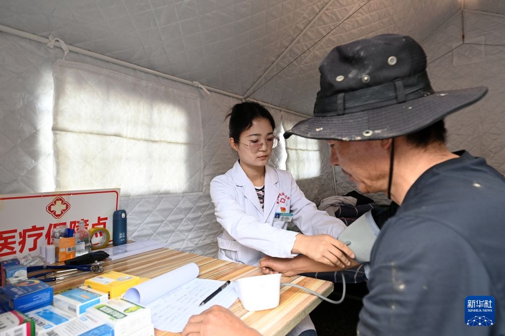 甘肃夏河积极安置山洪灾害受灾群众 甘肃夏河积极安置山洪灾害受灾群众