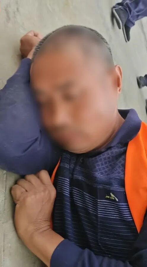 太可气!11人假扮民工“碰瓷”,不干活只讹钱! 太可气!11人假扮民工“碰瓷”,不干活只讹钱!