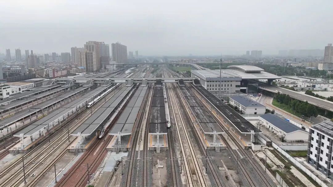 京港高铁雄商段国铁集团郑州局管段今日正式进入运行试验阶段