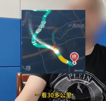 上海12岁少年瞒着家长开车狂飙30公里，被交警拦下！竟是靠手游“自学”……
