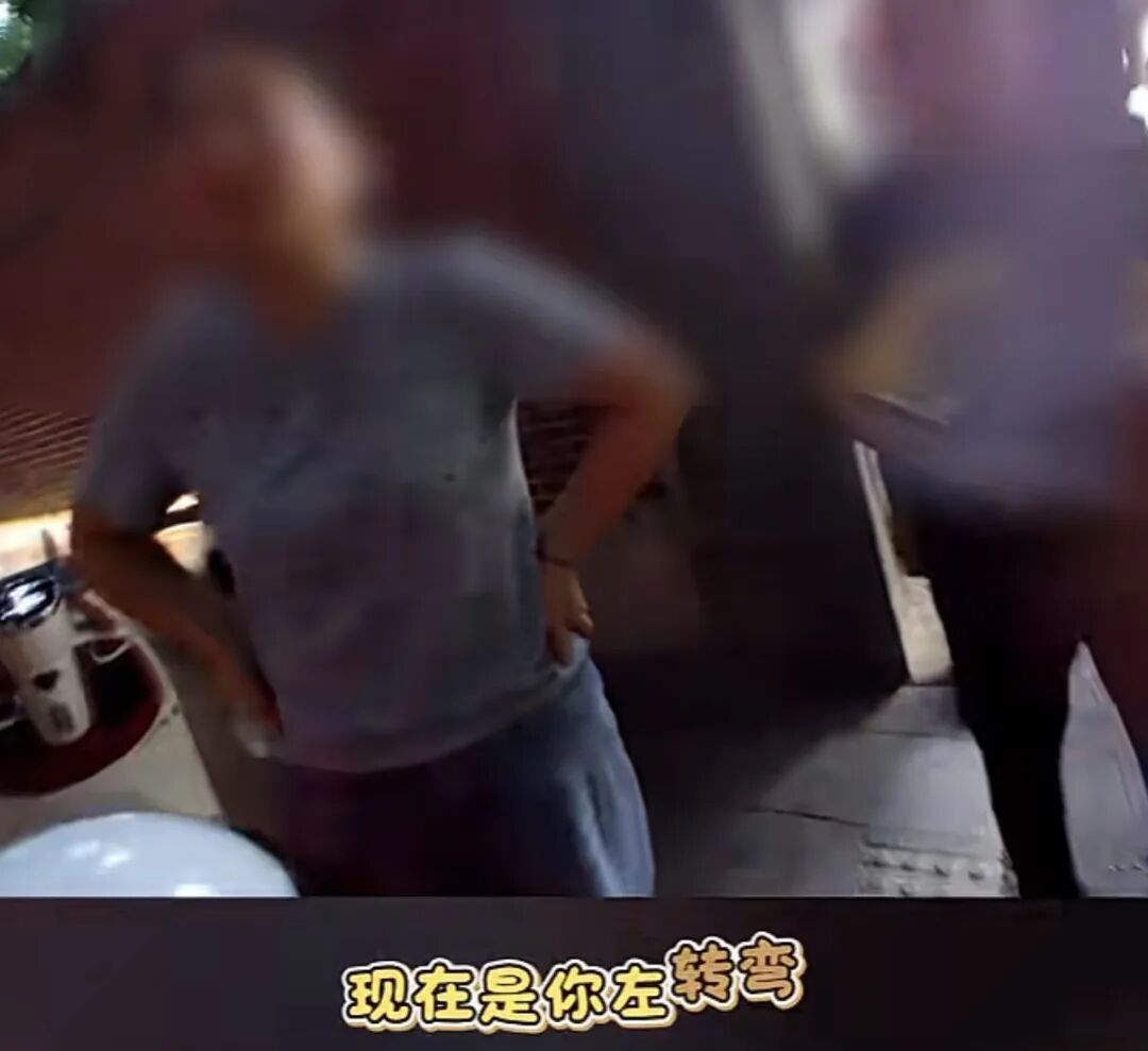 横穿马路发生车祸,被判全责!女子不服:“我被撞活该?”上海交警硬核执法 横穿马路发生车祸,被判全责!女子不服:“我被撞活该?”上海交警硬核执法