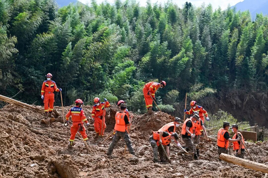 直击遂川泥石流灾害救援现场 直击遂川泥石流灾害救援现场