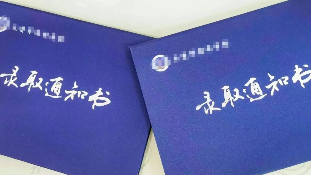 “一个在天上飞，一个在地上守”，少校飞行员嫁给陆航上尉！战友：怎么追到的？