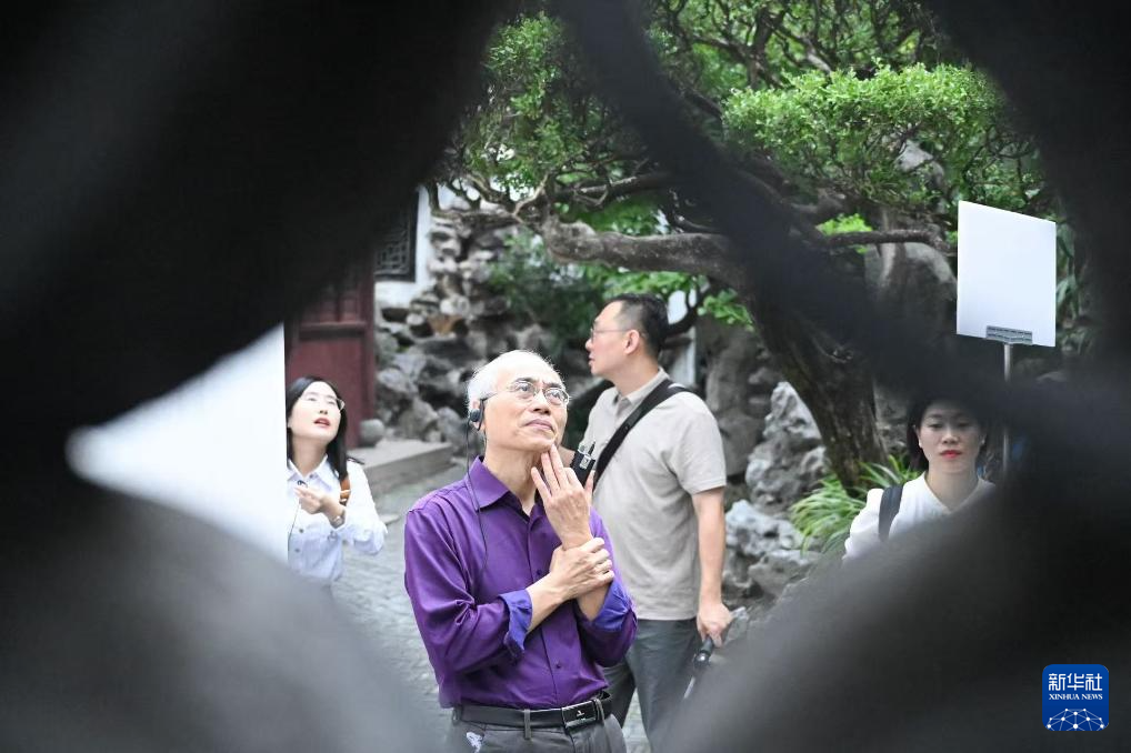 世界中国学专家在沪感受中国式现代化