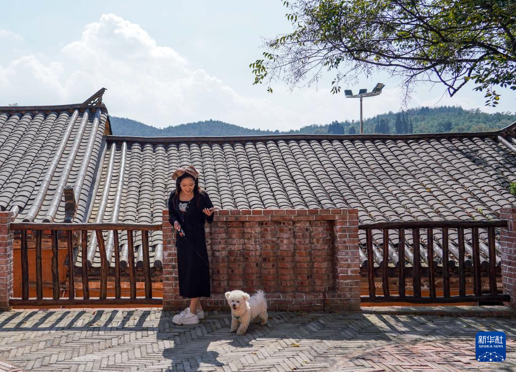 云南马龙：“空心村”变成旅居村