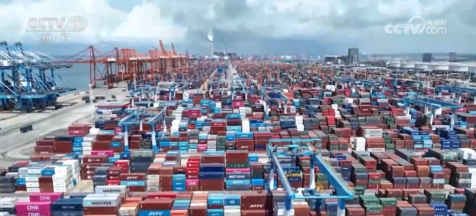 33.78亿吨、3%,创新高!铁路货运“大动脉”畅通有力 成绩单“含金量”足