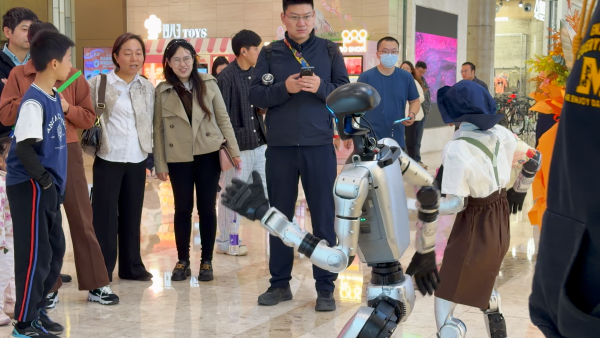 从区域卖场到全球接口——汉交会见证武汉“势”起 从区域卖场到全球接口——汉交会见证武汉“势”起