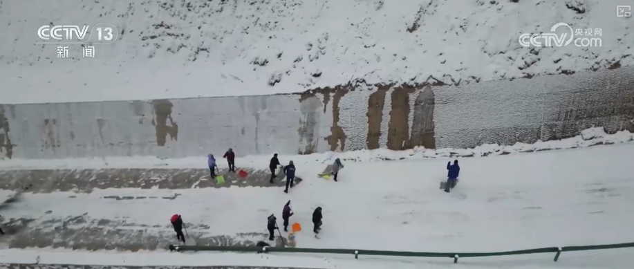 多部门以“雪”为令协同联动保畅通、保民生 全力护航百姓生产生活平稳有序