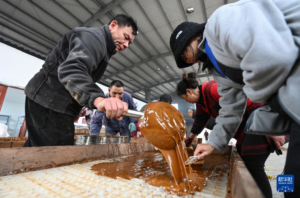 福建将乐:熬红糖迎冬至