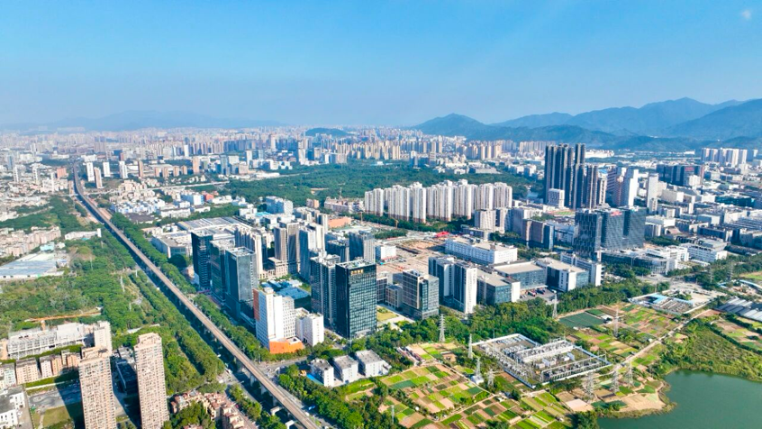 从第49位到第19位:深圳坪山 “跃升曲线” 背后的新型工业化实践 从第49位到第19位:深圳坪山 “跃升曲线” 背后的新型工业化实践